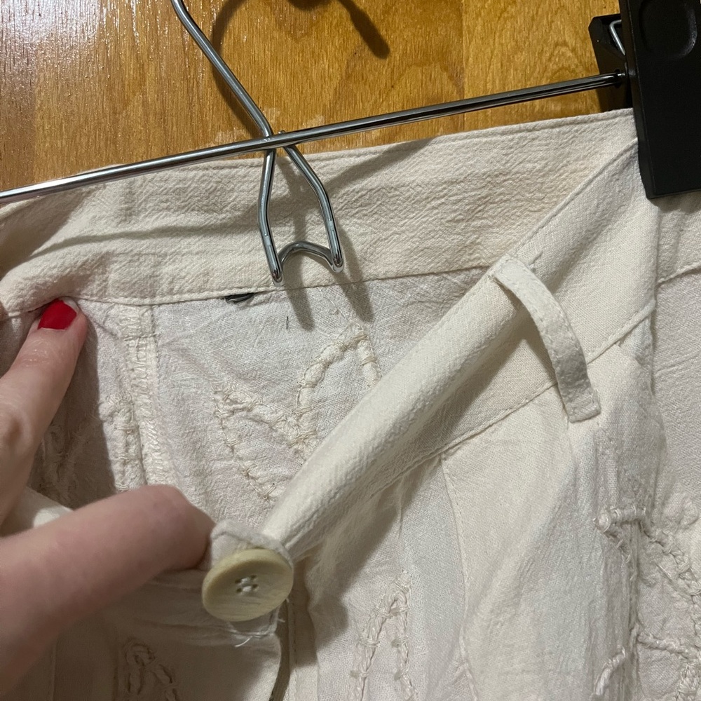 Women’s Embroidered Linen Pants - Picture 5 of 7